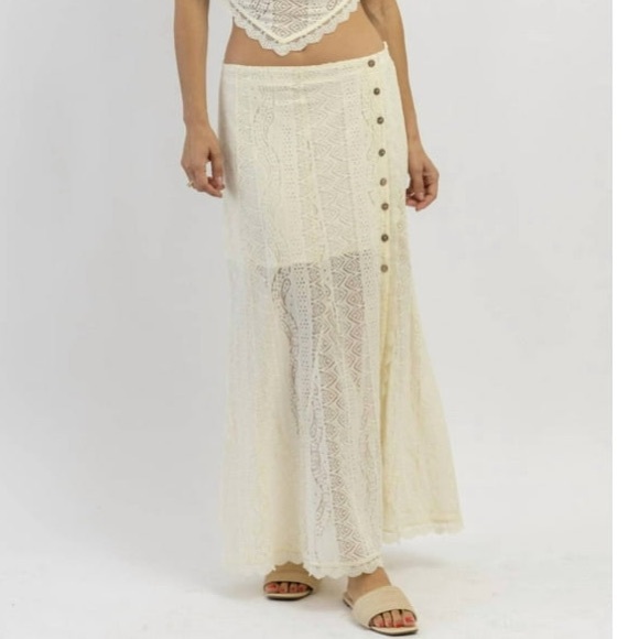 Illa Illa Eyelet Midi Skirt - Picture 1 of 3